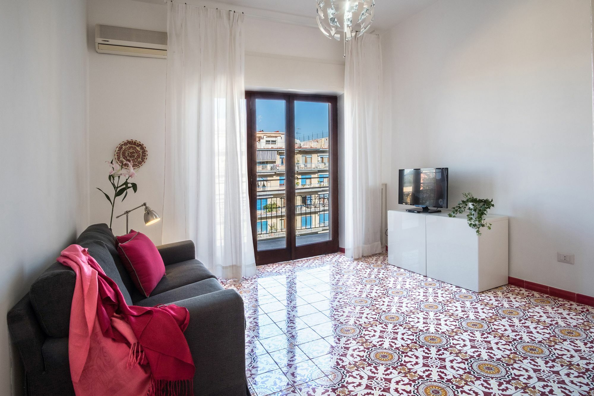 Amore Rentals - Appartamento Erica Sorrente Extérieur photo